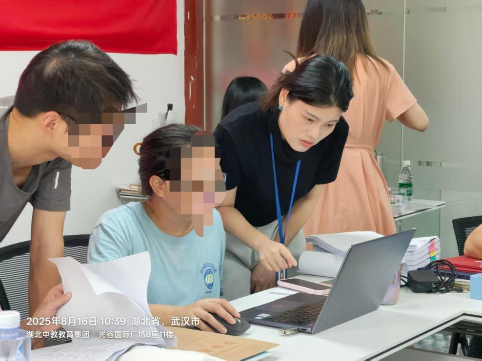 工程师职称按大学学的专业还是公司从事工作？不对口还能报吗？